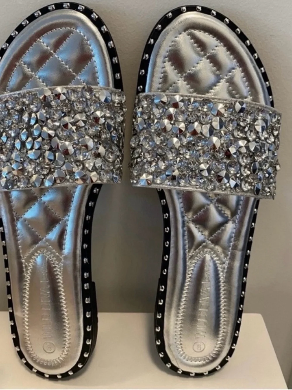 🔥 NEW Sparkling Rhinestone Crystal Slide Flip Flop Silver Sandal in Women🔥